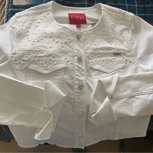 GUESS White Jacket Denim NWT shorter style with classy dressy buttons! NWT Med